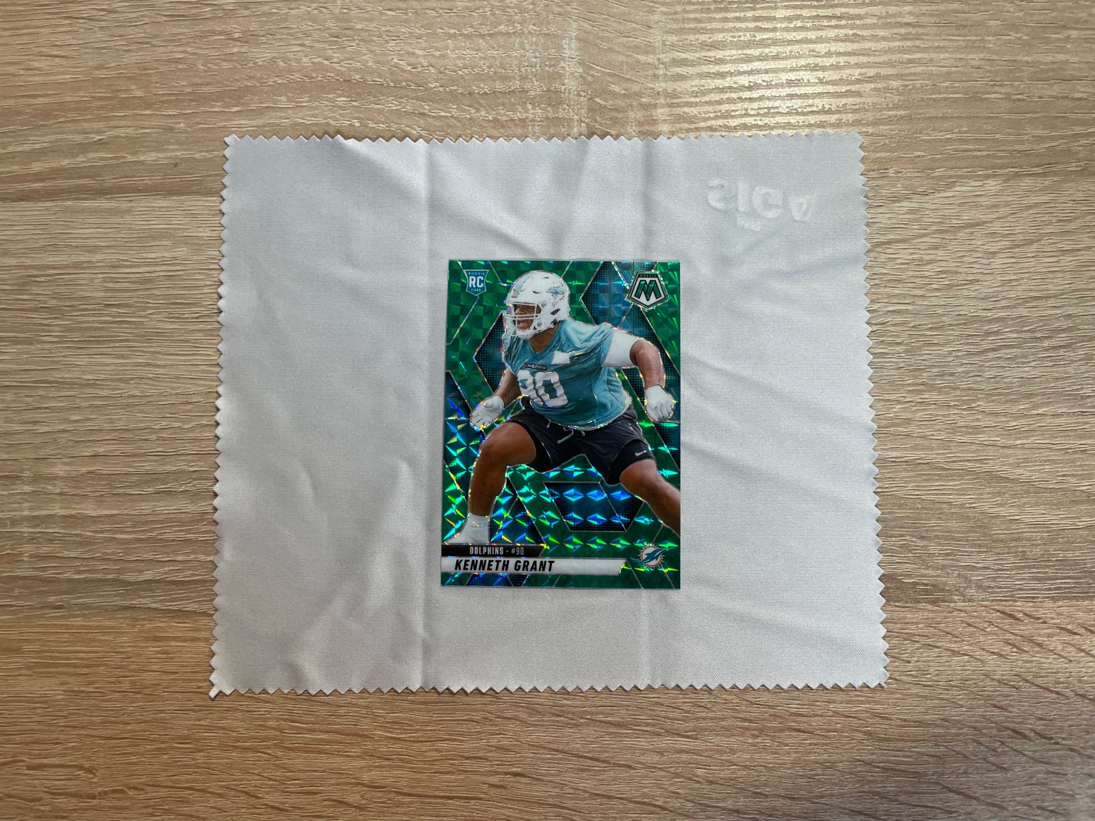 A soft inspection mat used to protect cards from edge and corner damage