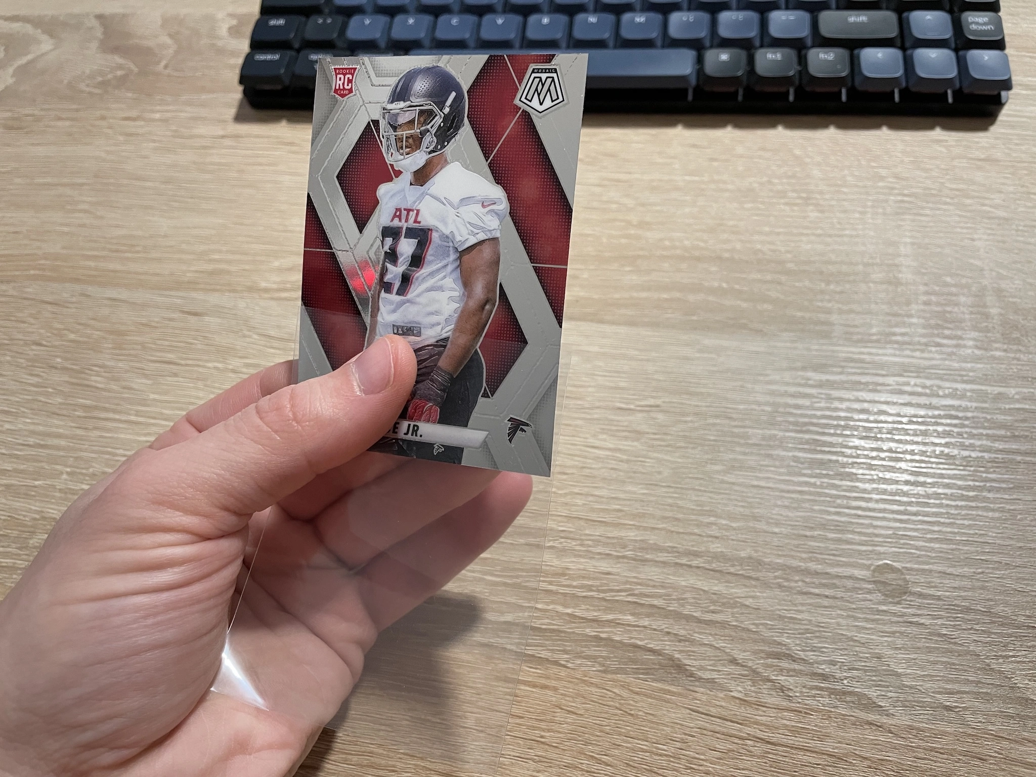 Penny sleeve with card