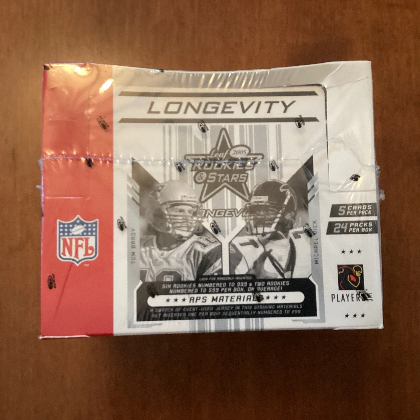 2005 Leaf Rookies and Stars Football (Sealed) product image